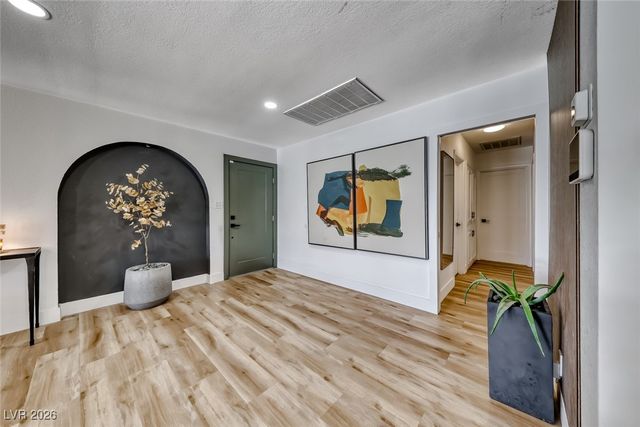 2621 Mason Avenue, Las Vegas, NV 89102