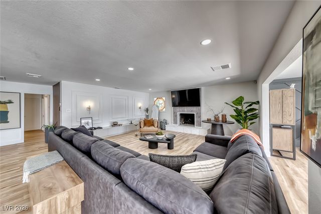 2621 Mason Avenue, Las Vegas, NV 89102