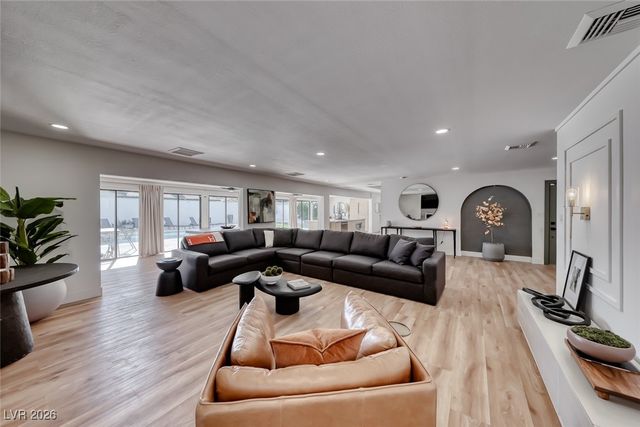 2621 Mason Avenue, Las Vegas, NV 89102