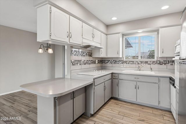 5422 E UNIVERSITY Drive, Mesa, AZ 85205