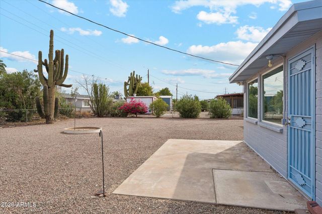 5422 E UNIVERSITY Drive, Mesa, AZ 85205