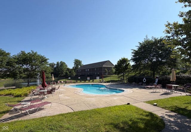 1598 Lacebark Drive C, Greenwood, IN 46143