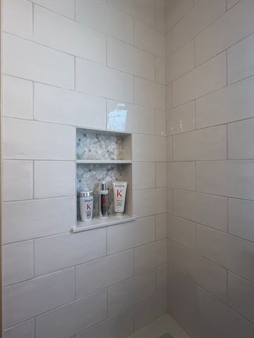 33 Bancroft St 33, Watertown, ME 04272