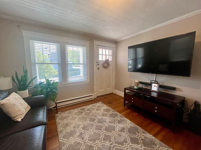 33 Bancroft St 33, Watertown, ME 04272