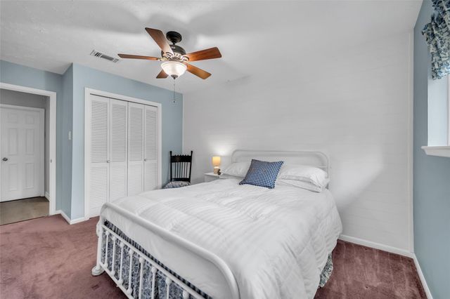 16222 Green Shade Drive, Houston, TX 77090