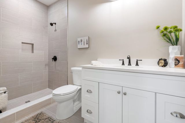 1 Renee Drive, Amherst, NH 03031