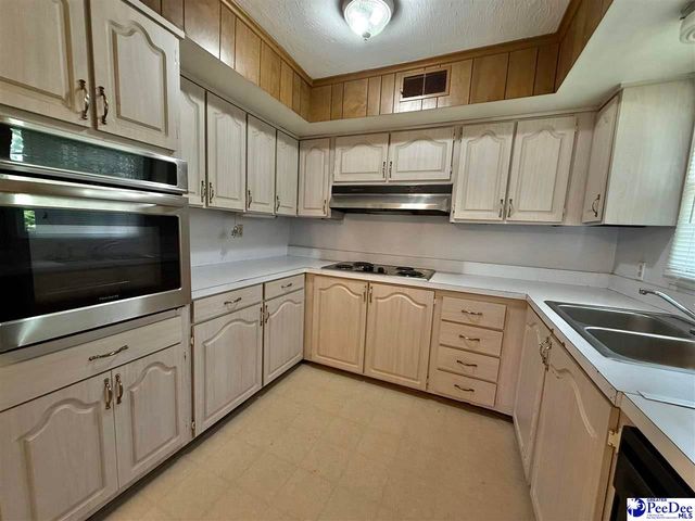 508 Southern Pines Street, Darlington, SC 29523