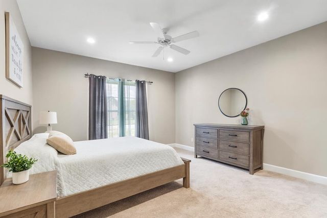 104 Sherinton Pl., Hopkinsville, KY 42240