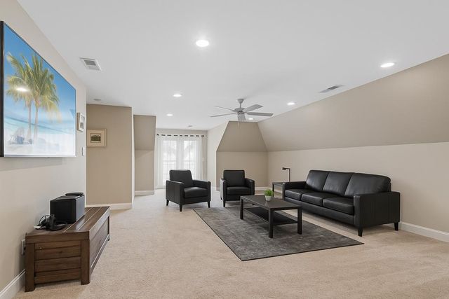 104 Sherinton Pl., Hopkinsville, KY 42240