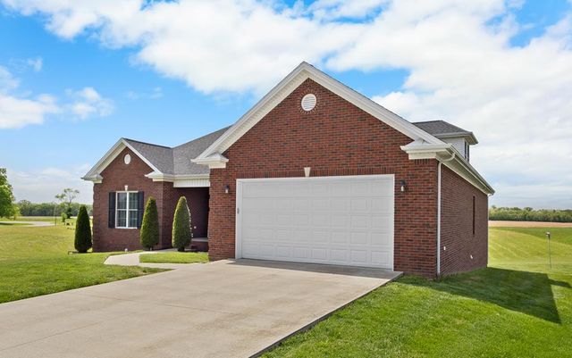 104 Sherinton Pl., Hopkinsville, KY 42240