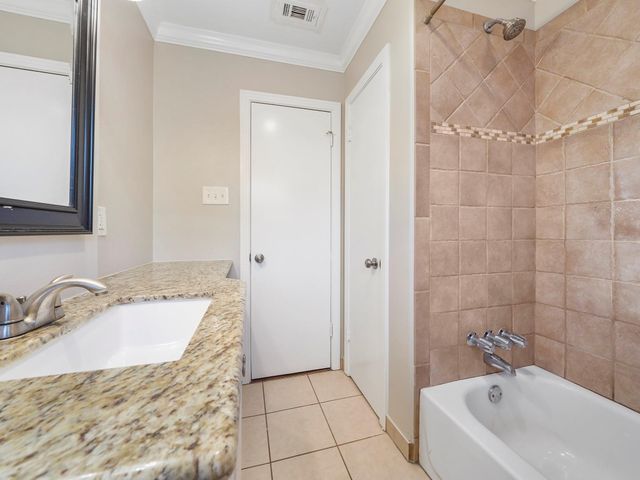 1115 W 31st Street, Houston, TX 77018