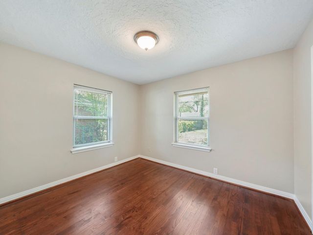 1115 W 31st Street, Houston, TX 77018