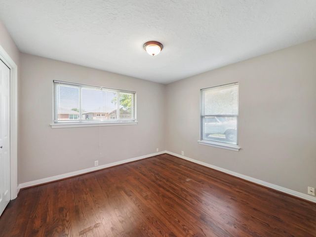 1115 W 31st Street, Houston, TX 77018