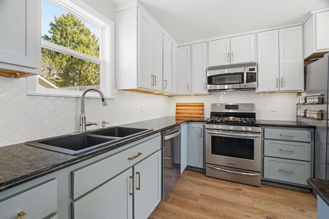 628 2ND STREET, Menasha, WI 54952