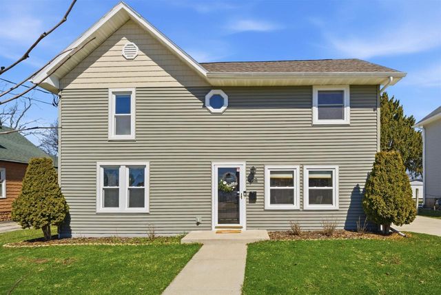 628 2ND STREET, Menasha, WI 54952