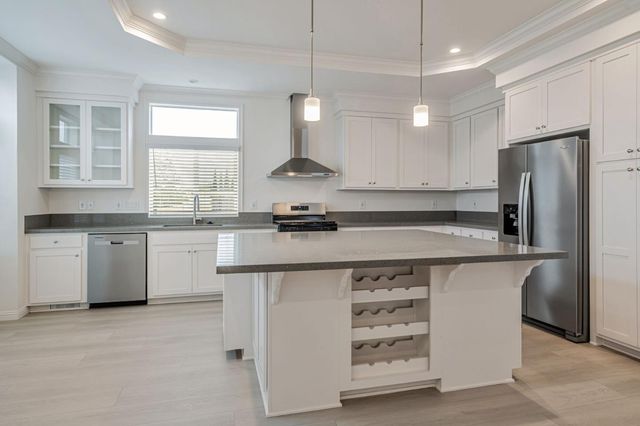 238 Chateau La Salle Drive 238, San Jose, CA 95111