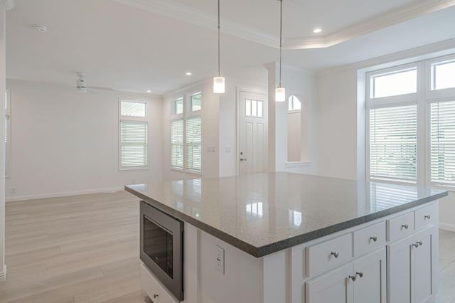 238 Chateau La Salle Drive 238, San Jose, CA 95111