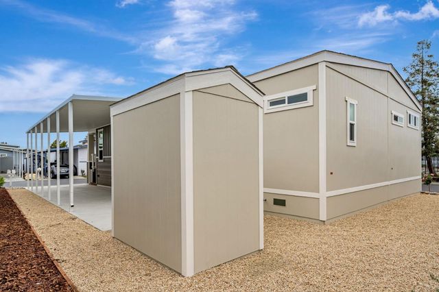 238 Chateau La Salle Drive 238, San Jose, CA 95111