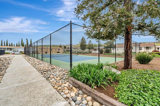 238 Chateau La Salle Drive 238, San Jose, CA 95111