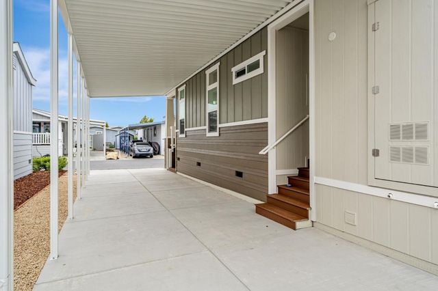 238 Chateau La Salle Drive 238, San Jose, CA 95111