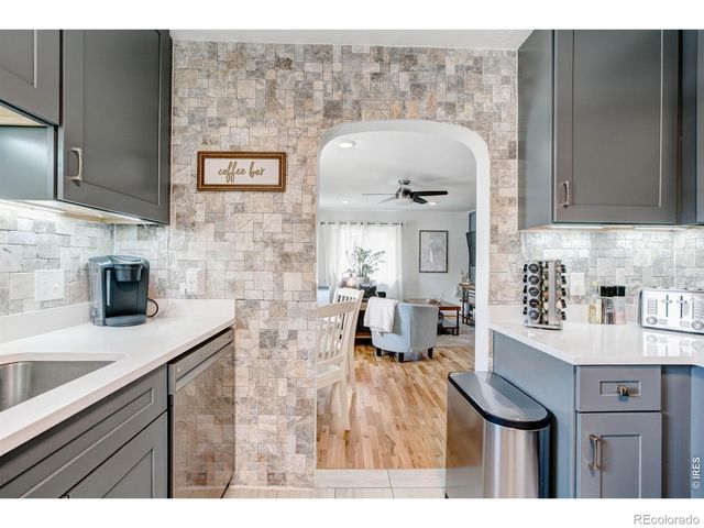 525 W 9th Street, Loveland, CO 80537
