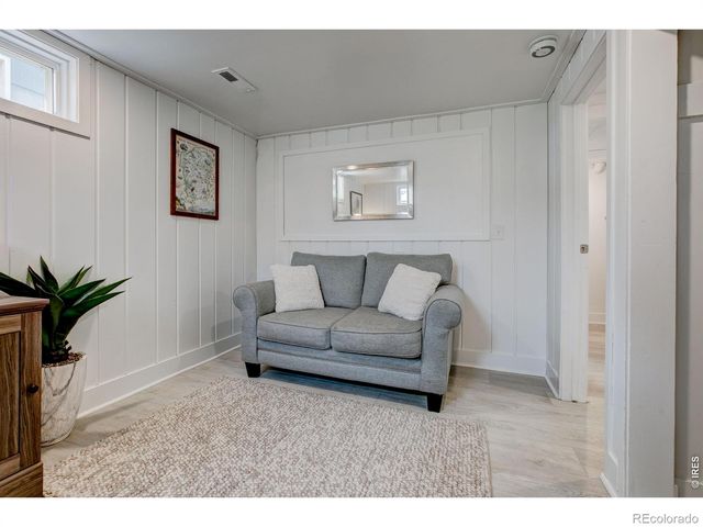 525 W 9th Street, Loveland, CO 80537