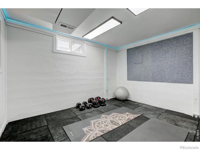525 W 9th Street, Loveland, CO 80537