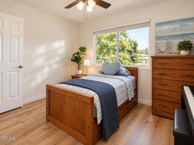 1102 W Calle Del Sol 3, Azusa, CA 91702