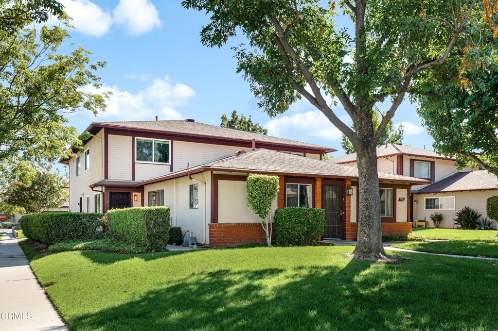 1102 W Calle Del Sol 3, Azusa, CA 91702