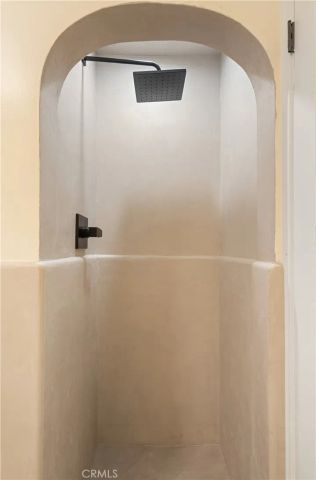 2014 W 84th Street, Los Angeles, CA 90047