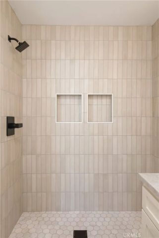 2014 W 84th Street, Los Angeles, CA 90047