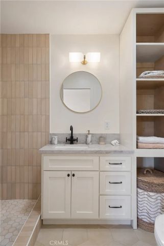 2014 W 84th Street, Los Angeles, CA 90047