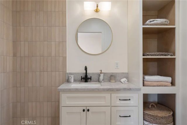 2014 W 84th Street, Los Angeles, CA 90047