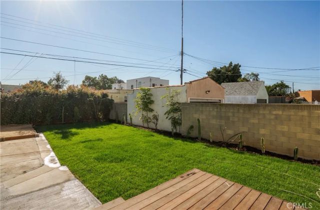 2014 W 84th Street, Los Angeles, CA 90047