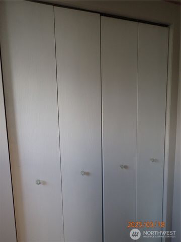 214 W 1st Street, Aberdeen, WA 98520