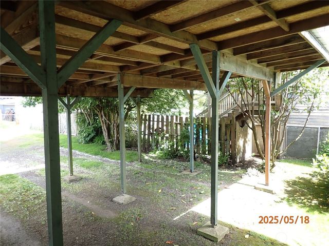 214 W 1st Street, Aberdeen, WA 98520