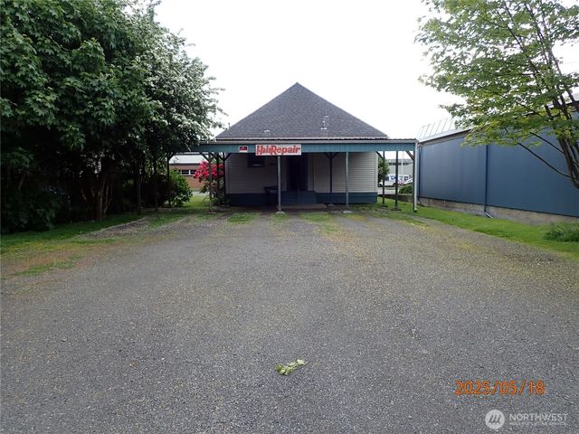 214 W 1st Street, Aberdeen, WA 98520