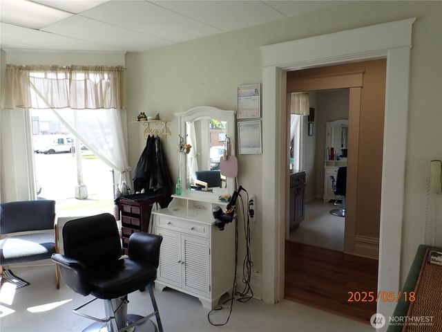 214 W 1st Street, Aberdeen, WA 98520