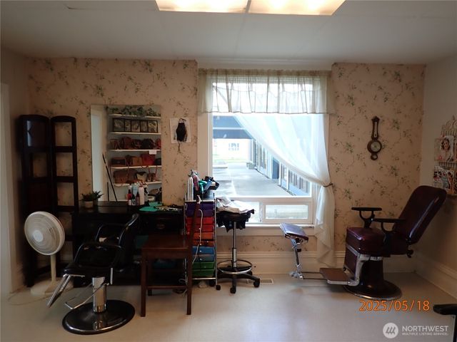 214 W 1st Street, Aberdeen, WA 98520