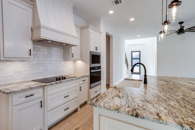 915 Boston Lane, River Oaks, TX 76114