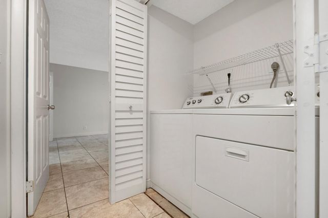 7640 Westwood Drive 411, Tamarac, FL 33321