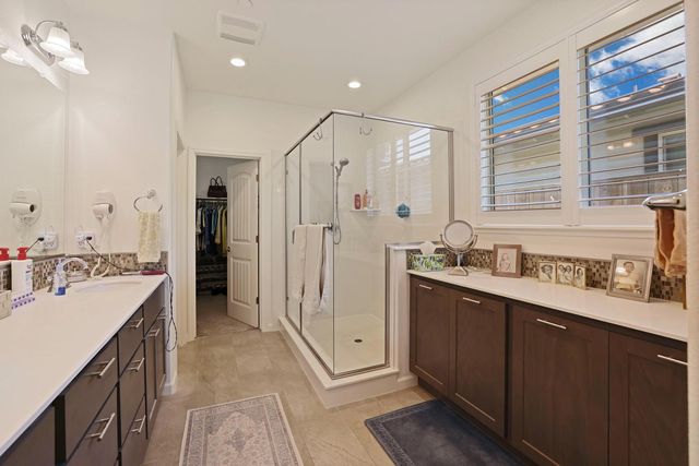 2708 Chardonnay Ln, Lodi, CA 95242