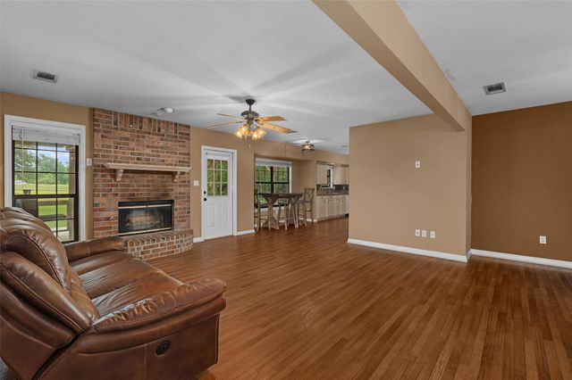 9720 Locust Hill, Greenwood, LA 71033