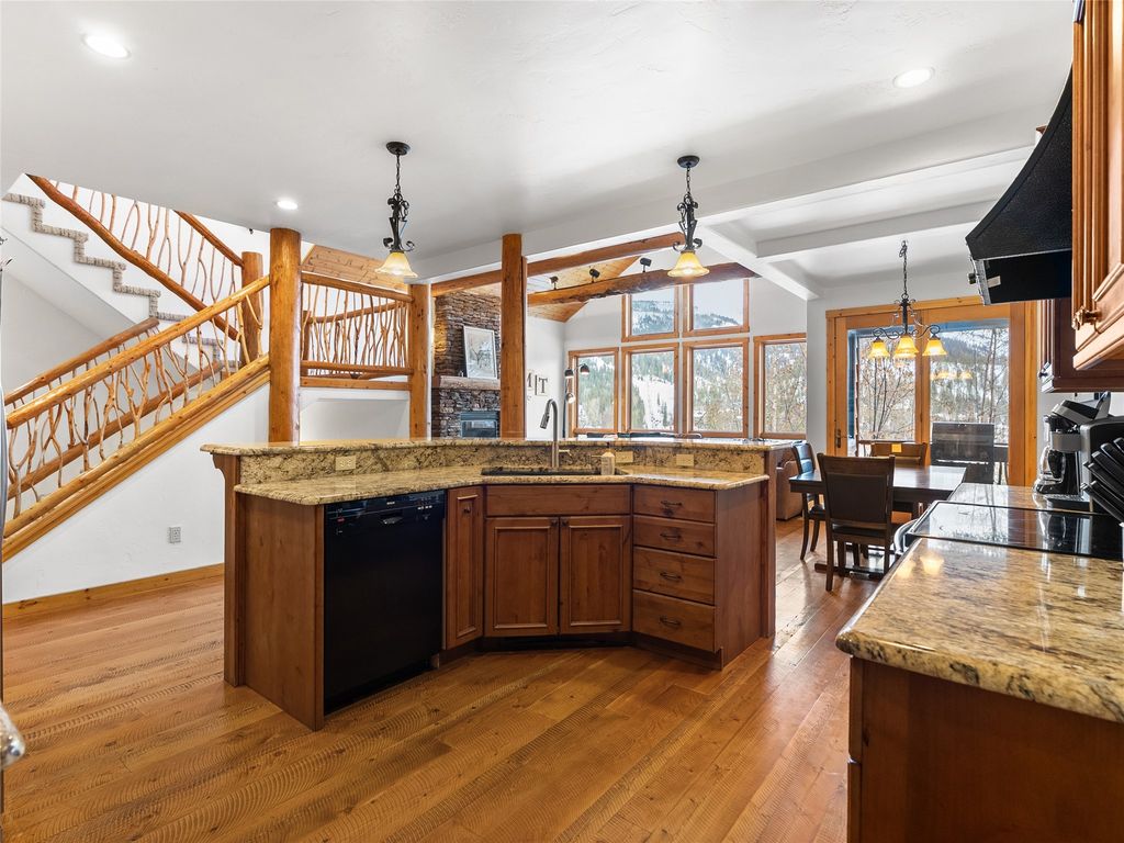 101 Wood Run Court, Whitefish, MT 59937 photo 8