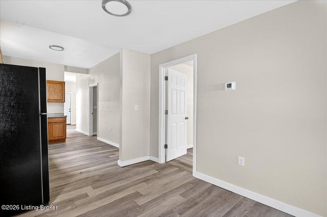 4021 Sunset Ave, Louisville, KY 40211