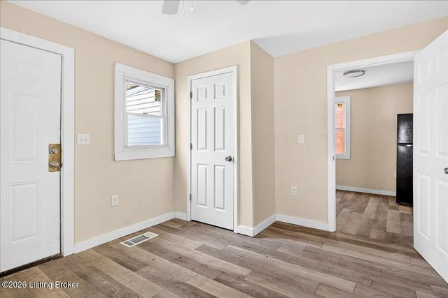 4021 Sunset Ave, Louisville, KY 40211