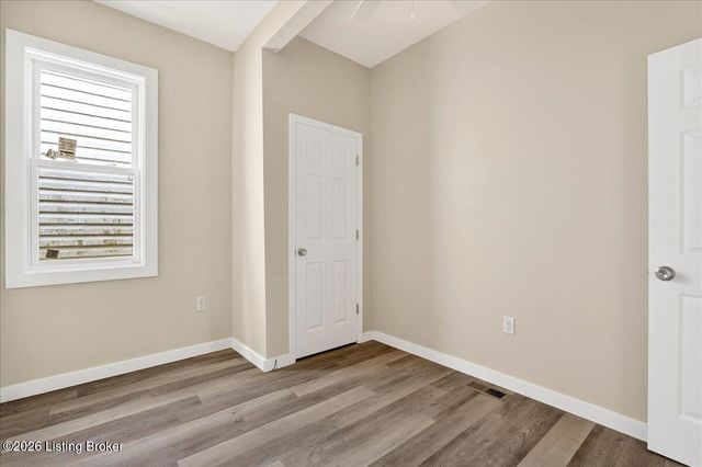 4021 Sunset Ave, Louisville, KY 40211