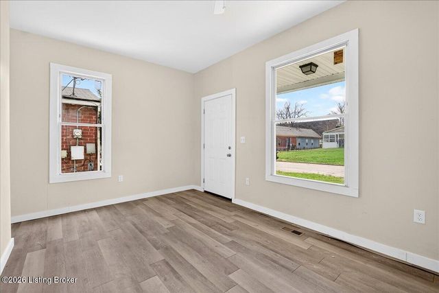 4021 Sunset Ave, Louisville, KY 40211