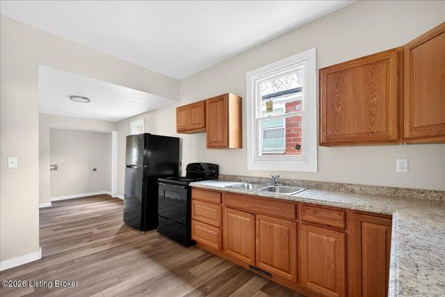 4021 Sunset Ave, Louisville, KY 40211