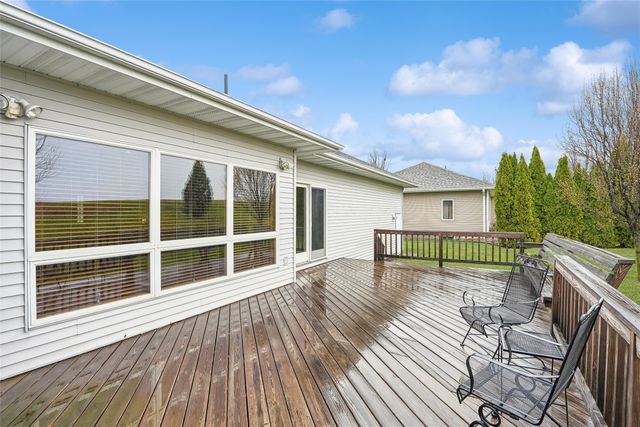 512 E 28th Street S, Newton, IA 50208